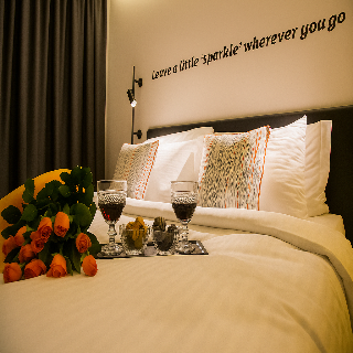 Sparkle Hotel
