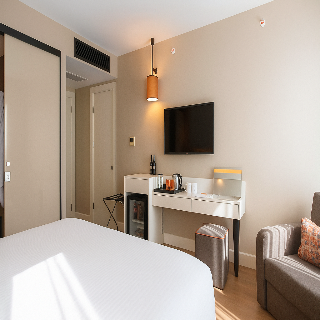 Sparkle Hotel