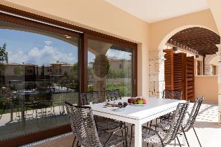 Aphrodite Hills Rentals – Junior Villas