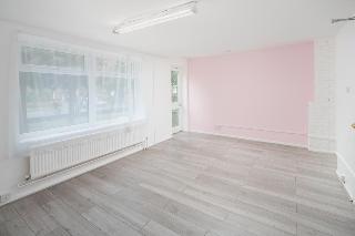 OYO Home 111 Clapham 14 bed HMO, Londyn