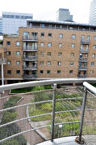 OYO Home 139  Meridian Place 2 Bed, Londyn