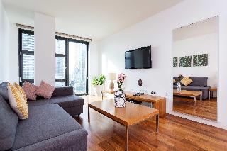 OYO Home 30336 Discovery Dock New 2 Bed, Londyn