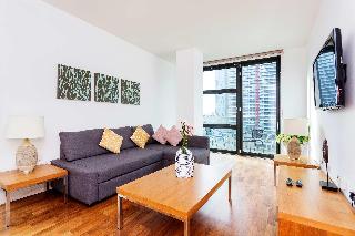 OYO Home 30336 Discovery Dock New 2 Bed, Londyn