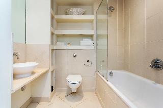 OYO Home 30336 Discovery Dock New 2 Bed, Londyn