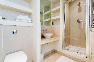 OYO Home 30336 Discovery Dock New 2 Bed, Londyn