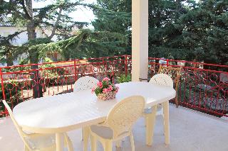 Villa Impalata, Puglia