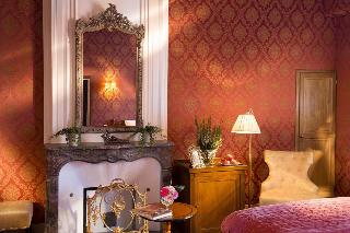 Chateau Laroche-Ploquin, Tours