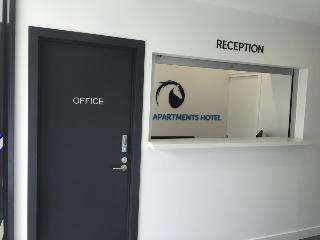 Whitehorse Apartments Hotel