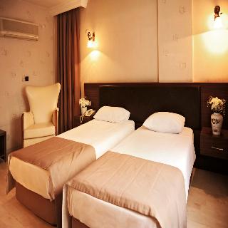 Ustun Otel Alsancak