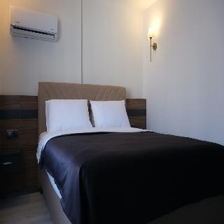 Ustun Otel Alsancak