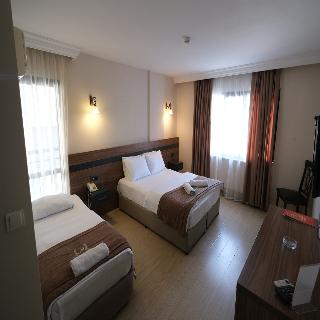 Ustun Otel Alsancak