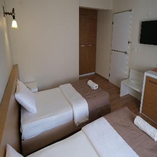 Ustun Otel Alsancak