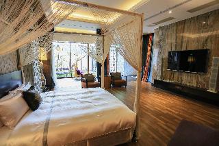 Room:SUI.DX