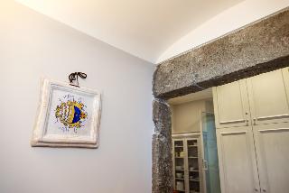 Rome Frattina 27