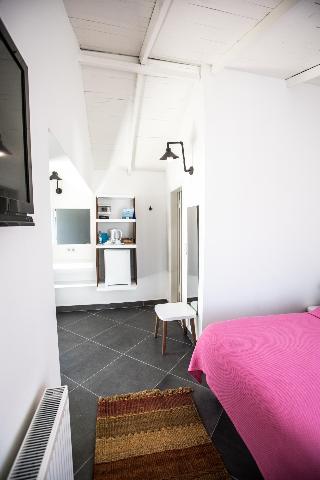 Maya Bistro Hotel Beach