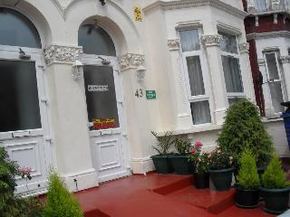 Stratford Hotel, Londyn