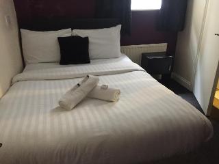 Stratford Hotel, Londyn