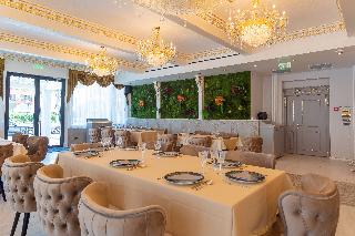 W Regal Boutique & Spa