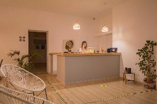 BOHOTEL Messonghi - Designer's Hotel