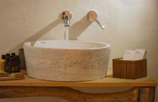 BOHOTEL Messonghi - Designer's Hotel