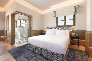 Room Room