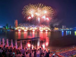 IBIZA Riverfront Hotel Da Nang