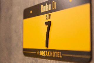 Break Hotel, Bourges
