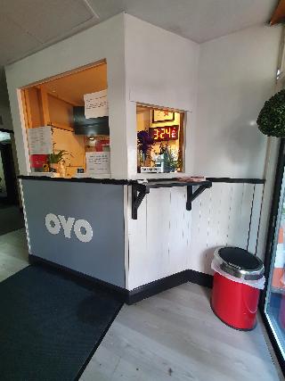 OYO Devine Beach Guest House, Essex