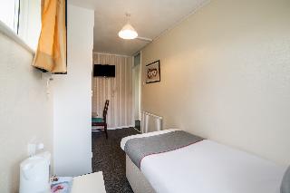 OYO Devine Beach Guest House, Essex