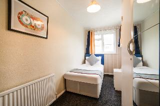 OYO Devine Beach Guest House, Essex
