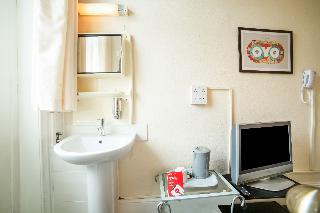 OYO Devine Beach Guest House, Essex