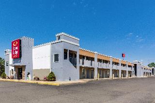 Quality Inn & Suites Columbus West