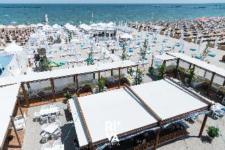 Riva Mamaia