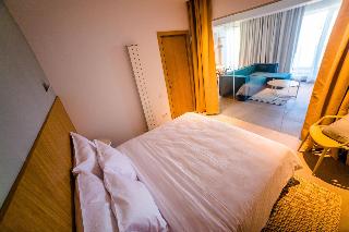 Riva Mamaia