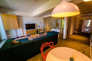Riva Mamaia