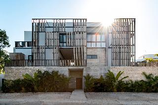 Mudra Tulum
