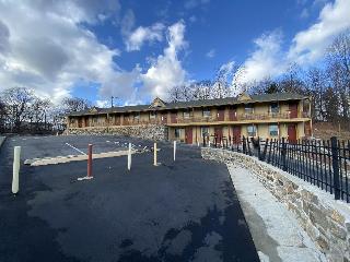 Golden Hill Inn Danbury