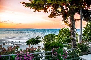 Panorama Suites & Spa