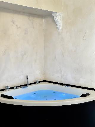 Panorama Suites & Spa