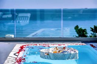 Panorama Suites & Spa