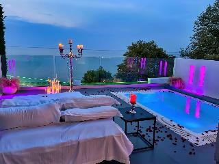 Panorama Suites & Spa