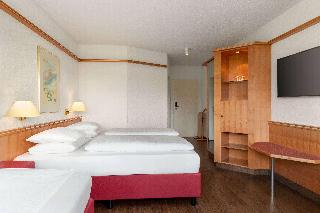 Lounge Plus Room