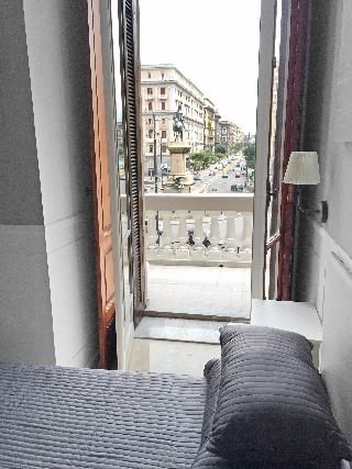 Piazza Bovio 22, Naples