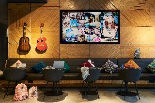 MOXY YORK, York