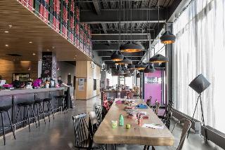 MOXY YORK, York