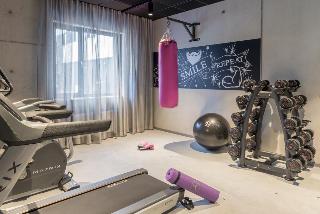 MOXY YORK, York