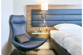 MOXY YORK, York