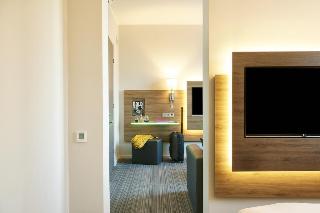 MOXY YORK, York