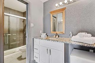 Ramada By Wyndham New Orleans