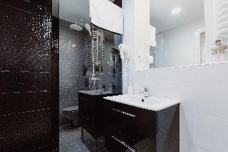 Deluxe Two-Bedroom Suite | King-size beds | A/C